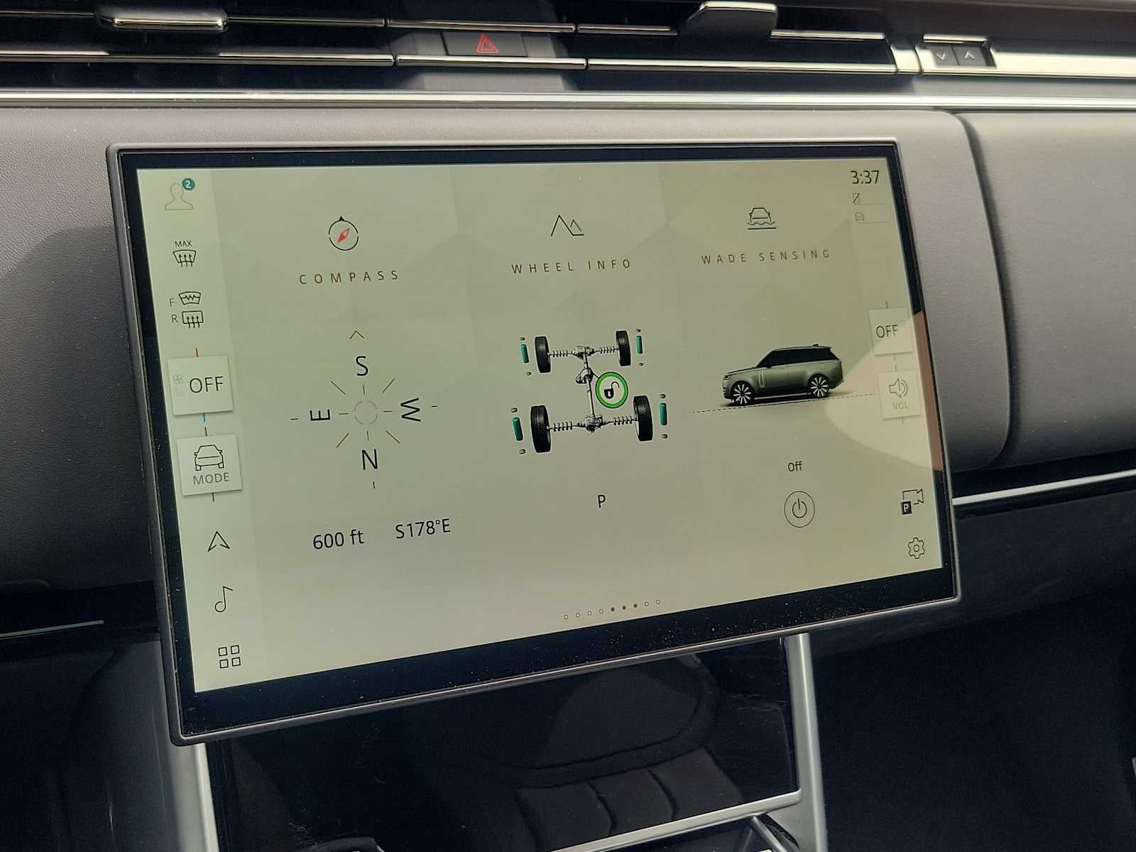 2025 Land Rover Range Rover SE