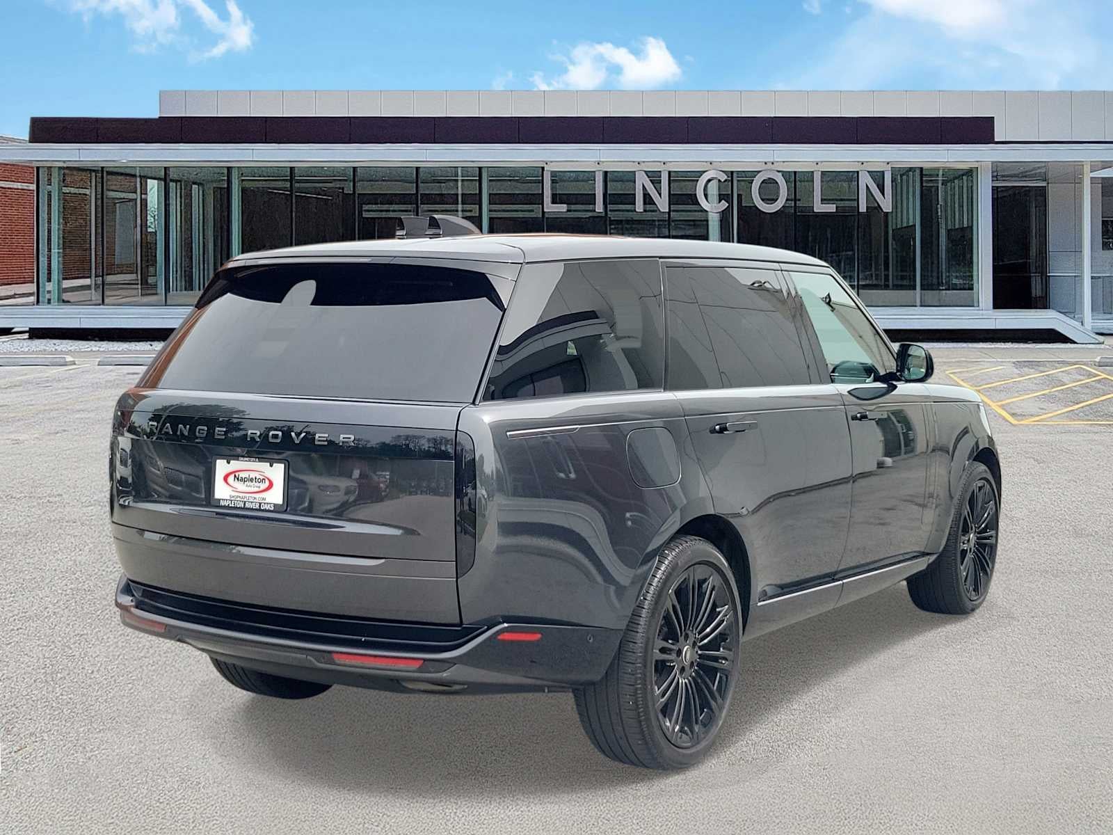 2025 Land Rover Range Rover SE