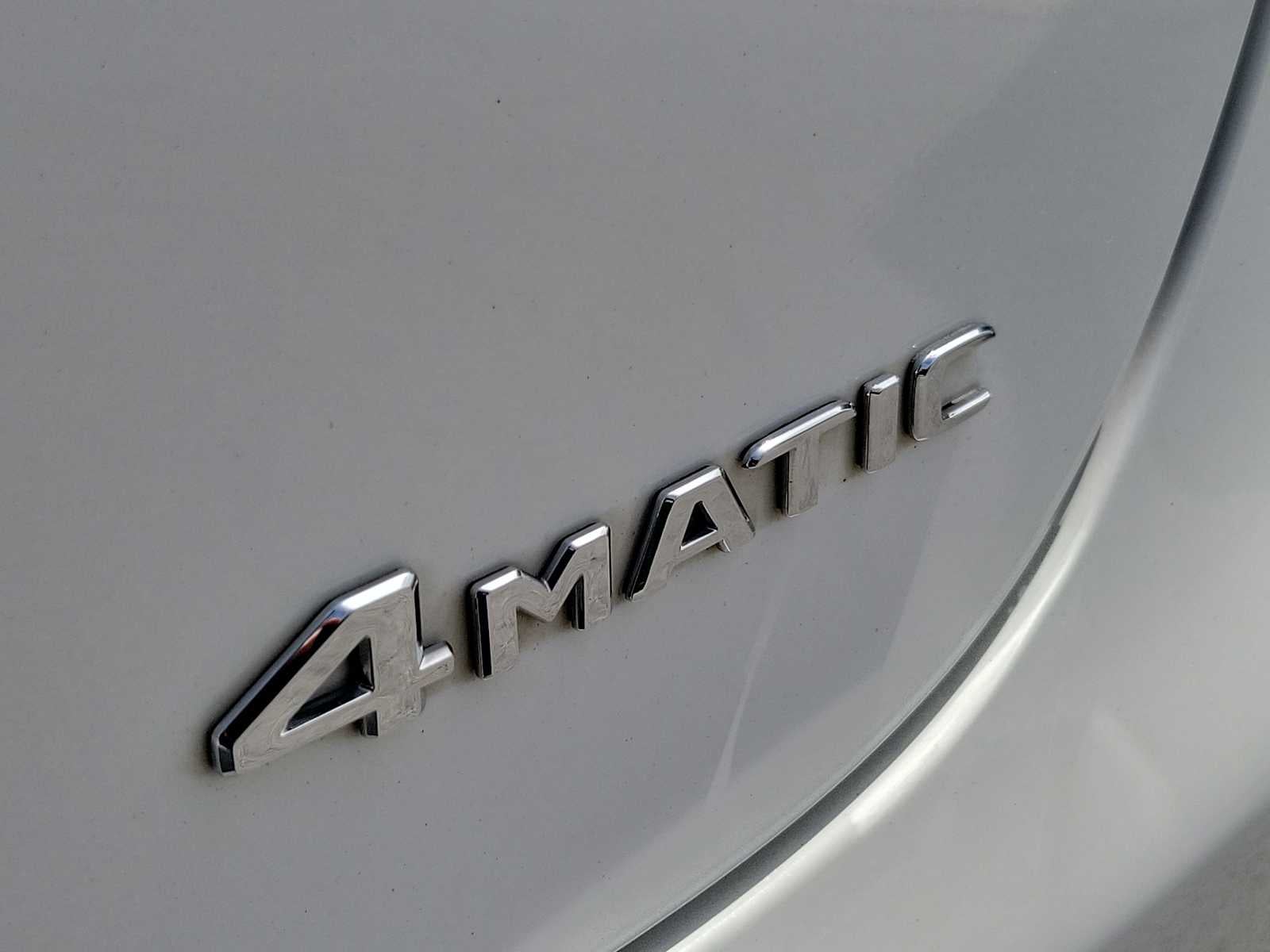 2022 Mercedes-Benz GLC 300 GLC 300