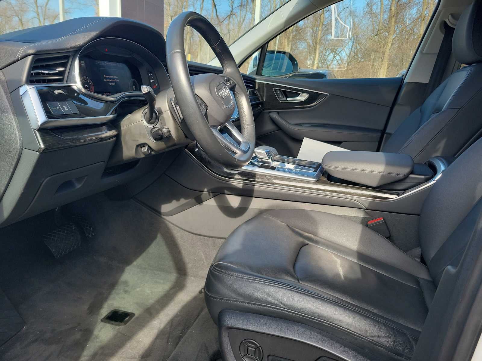 2023 Audi Q7 Premium Plus