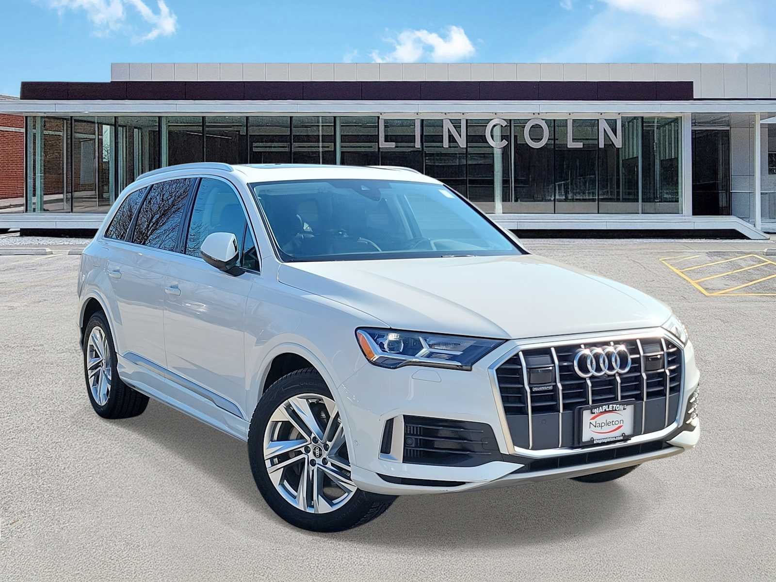 2023 Audi Q7 Premium Plus