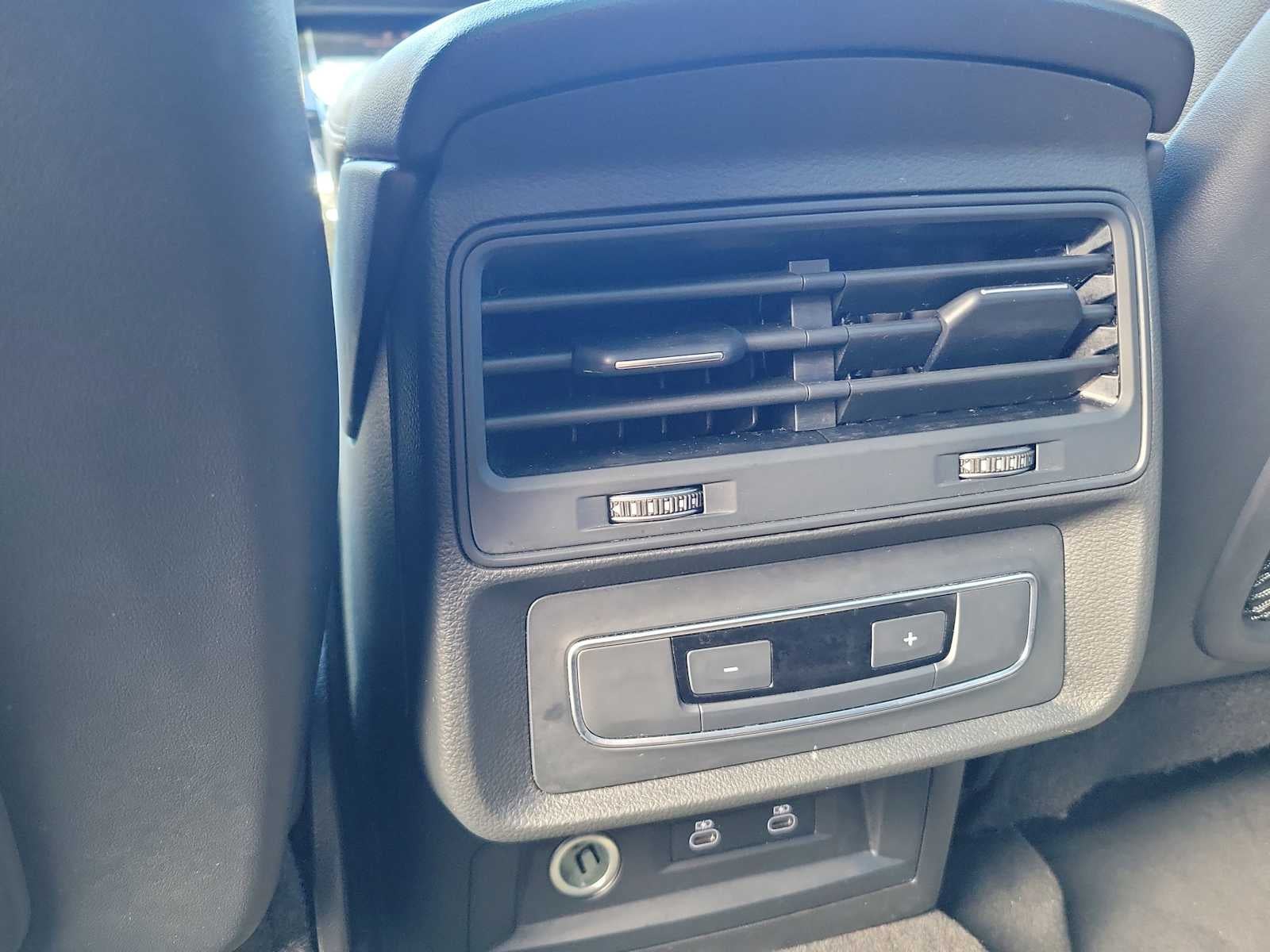 2023 Audi Q7 Premium Plus