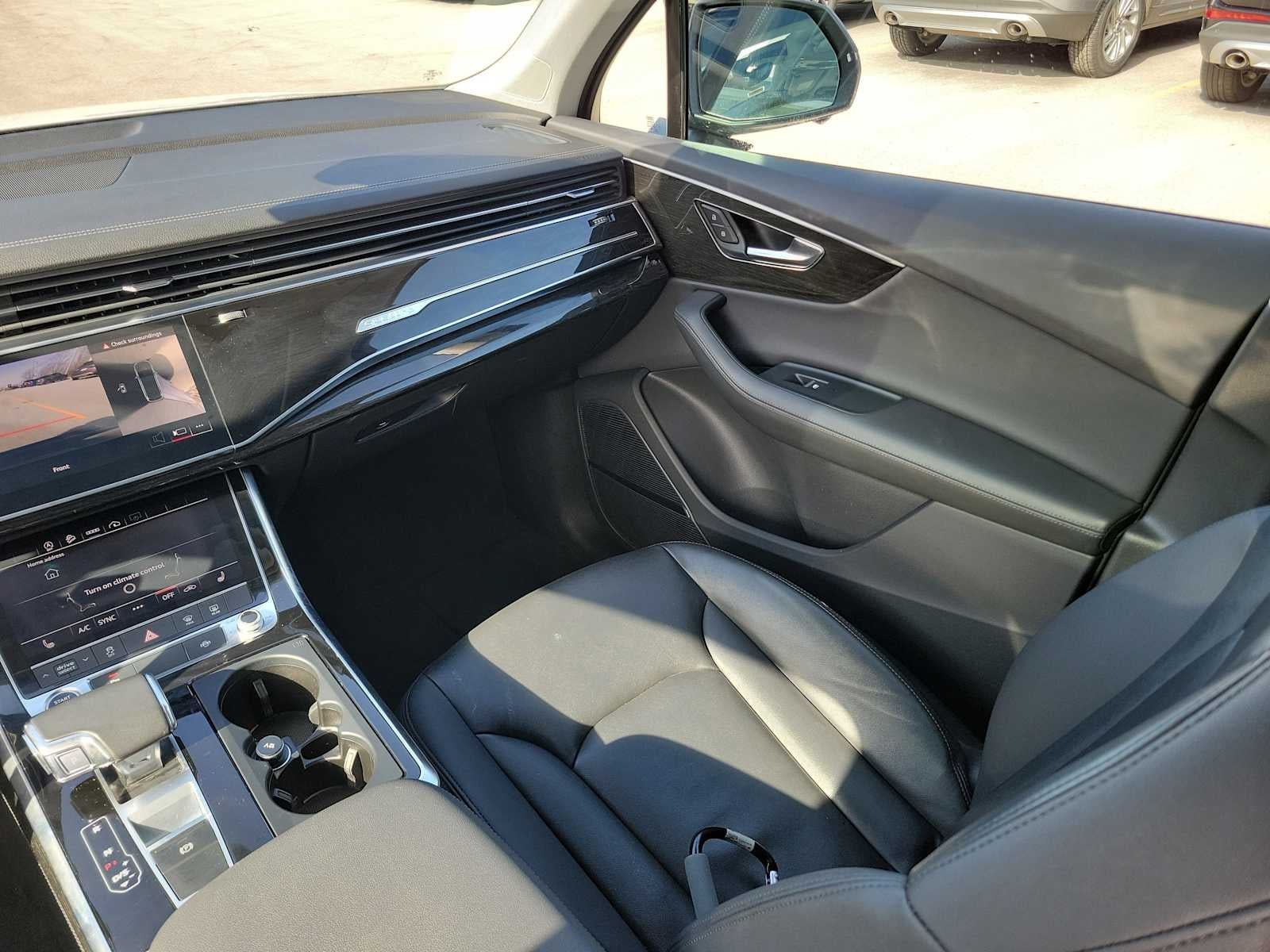 2023 Audi Q7 Premium Plus