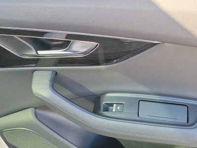 2023 Audi Q7 Premium Plus