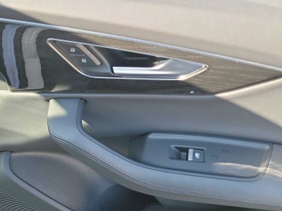 2023 Audi Q7 Premium Plus