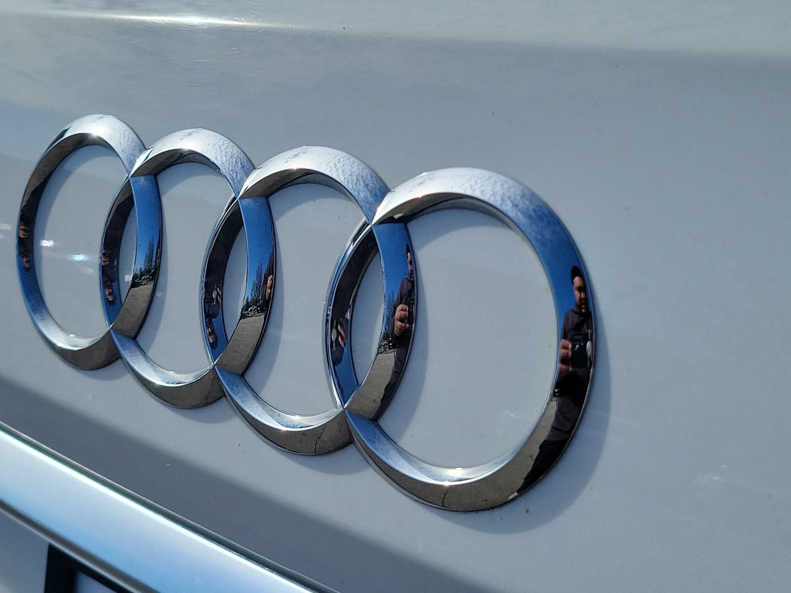 2023 Audi Q7 Premium Plus