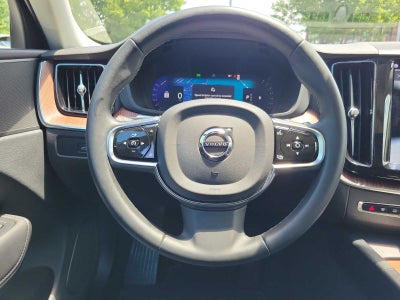 2023 Volvo XC60 Plus Bright Theme