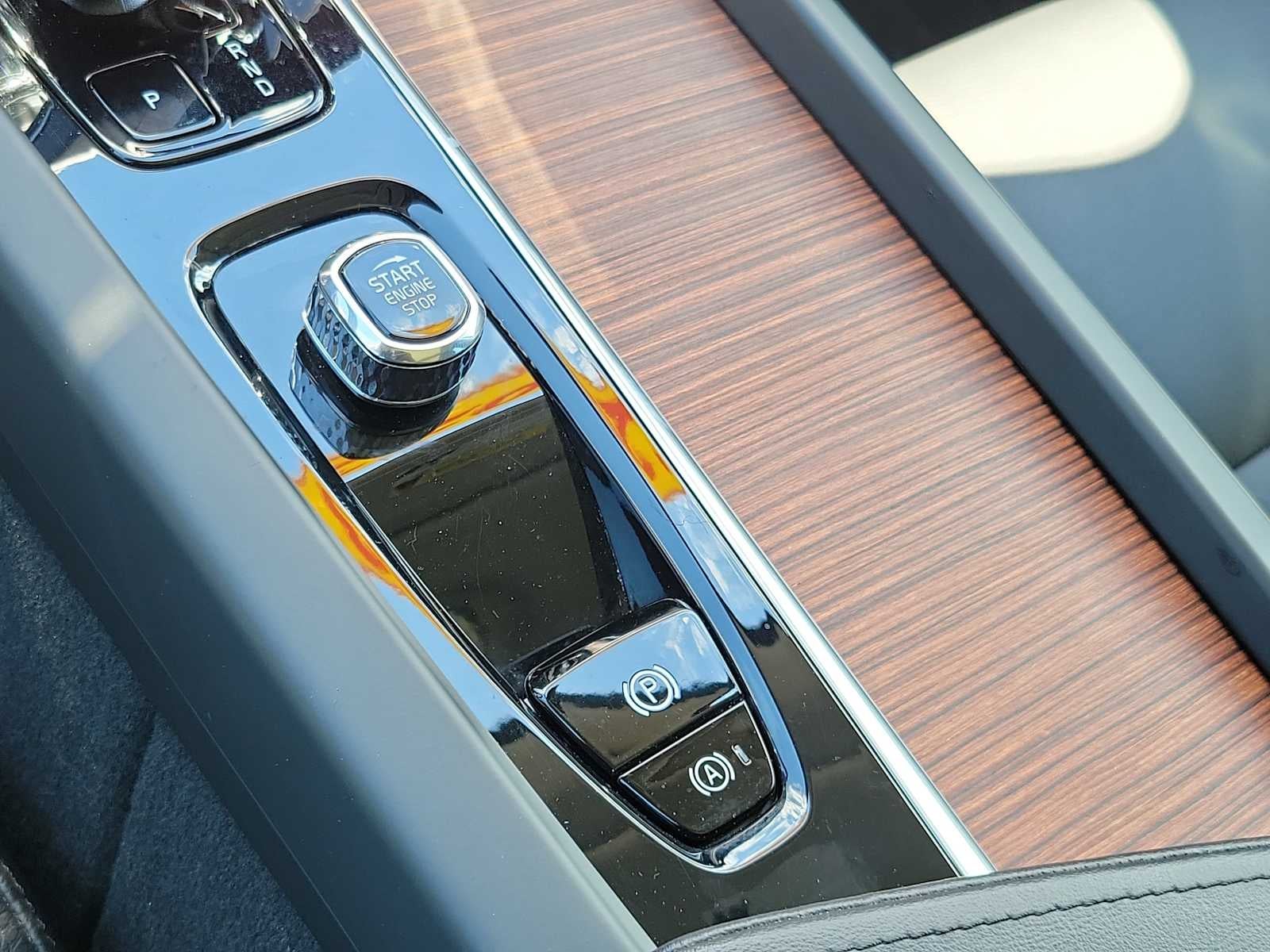 2023 Volvo XC60 Plus - Photo 28