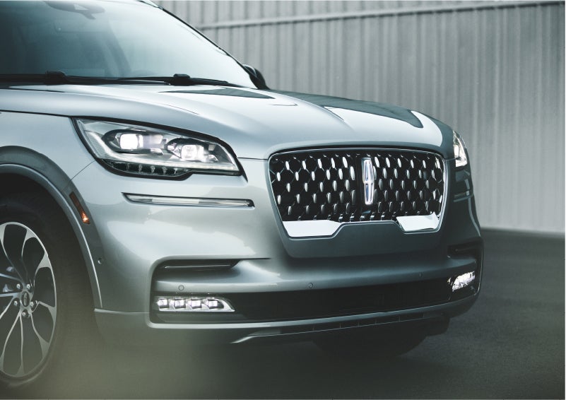 The available adaptive pixel LED headlamps of the 2023 Lincoln Aviator® SUV activated | Napleton River Oaks Lincoln in Calumet City IL