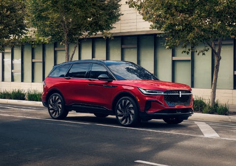 2026 Lincoln Nautilus® SUV with the available Jet Appearance Package and Hybrid transmission. | Napleton River Oaks Lincoln in Calumet City IL