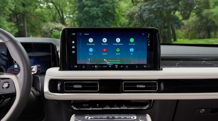 The center touchscreen inside a 2027 Lincoln Aviator® Black Label™ SUV | Napleton River Oaks Lincoln in Calumet City IL