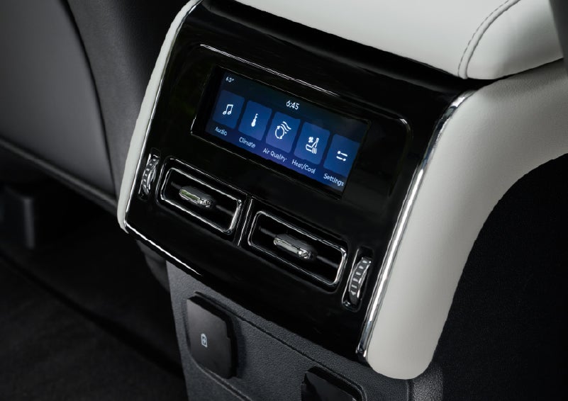 The second row touch screen displays audio and temperature control settings. | Napleton River Oaks Lincoln in Calumet City IL