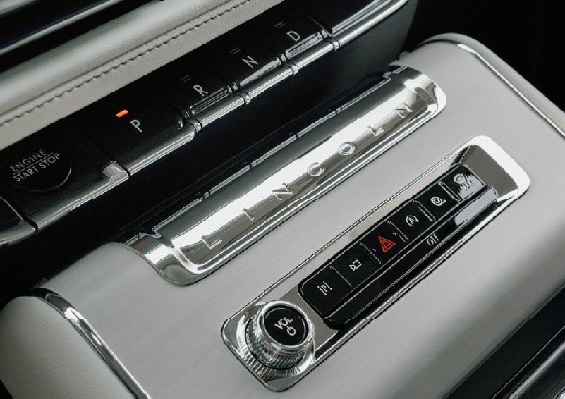 The piano key gear selector of a 2027 Lincoln Aviator® Back Label™ SUV. | Napleton River Oaks Lincoln in Calumet City IL
